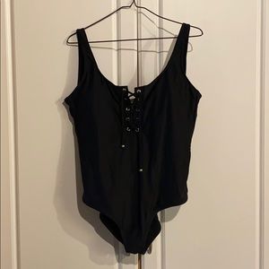 Black Low-back Lace-up One Piece Swimsuit